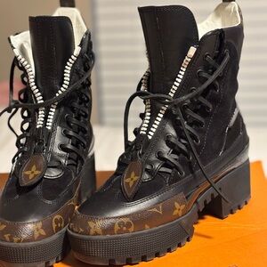 Stylish Black and Brown Women's Boots